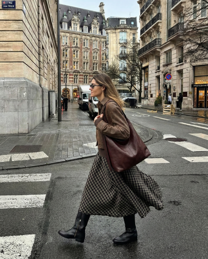 🎈🎈Siena Everyday Hobo Bag – Soft Vegan Leather, Fits 14” Laptop