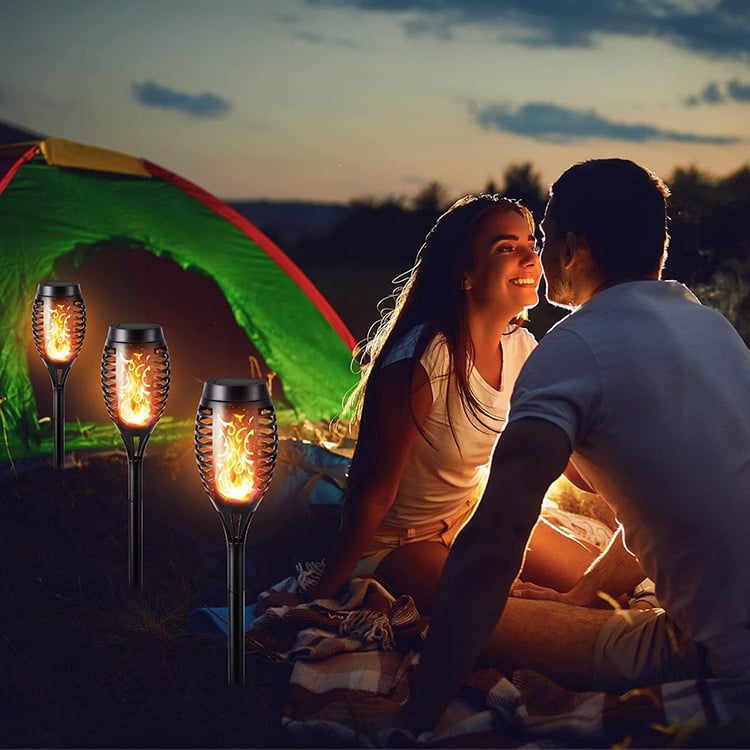📦📦Flash Sale⚡ 50K+ Solar Powered Fire Flame Design Garden Light