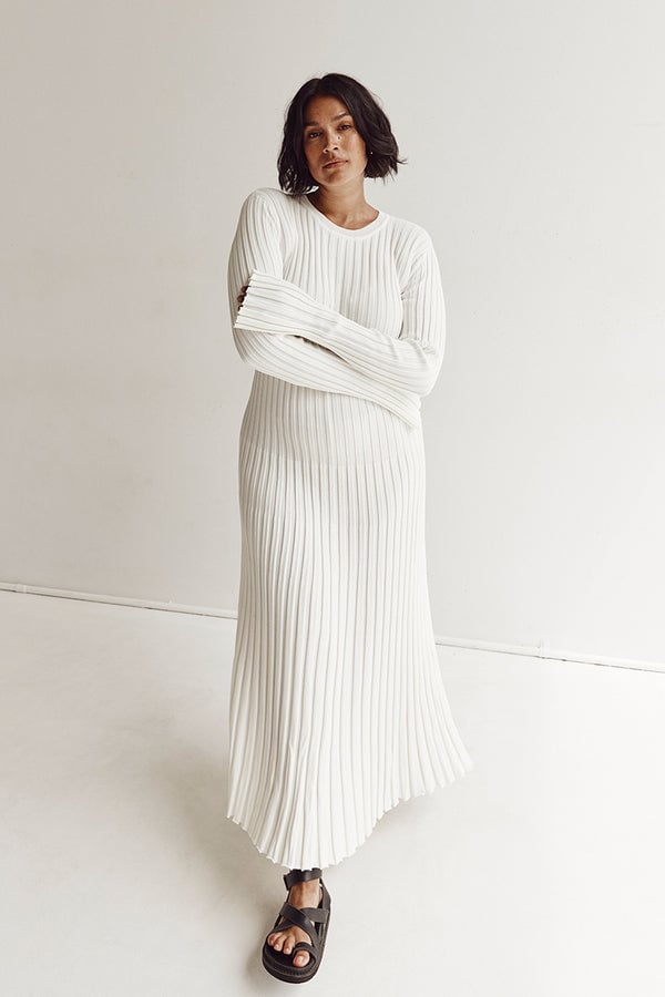 🎉2025 Fall New Long Sleeved Knit Midi Dress
