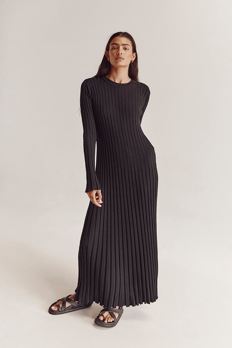 🎉2025 Fall New Long Sleeved Knit Midi Dress