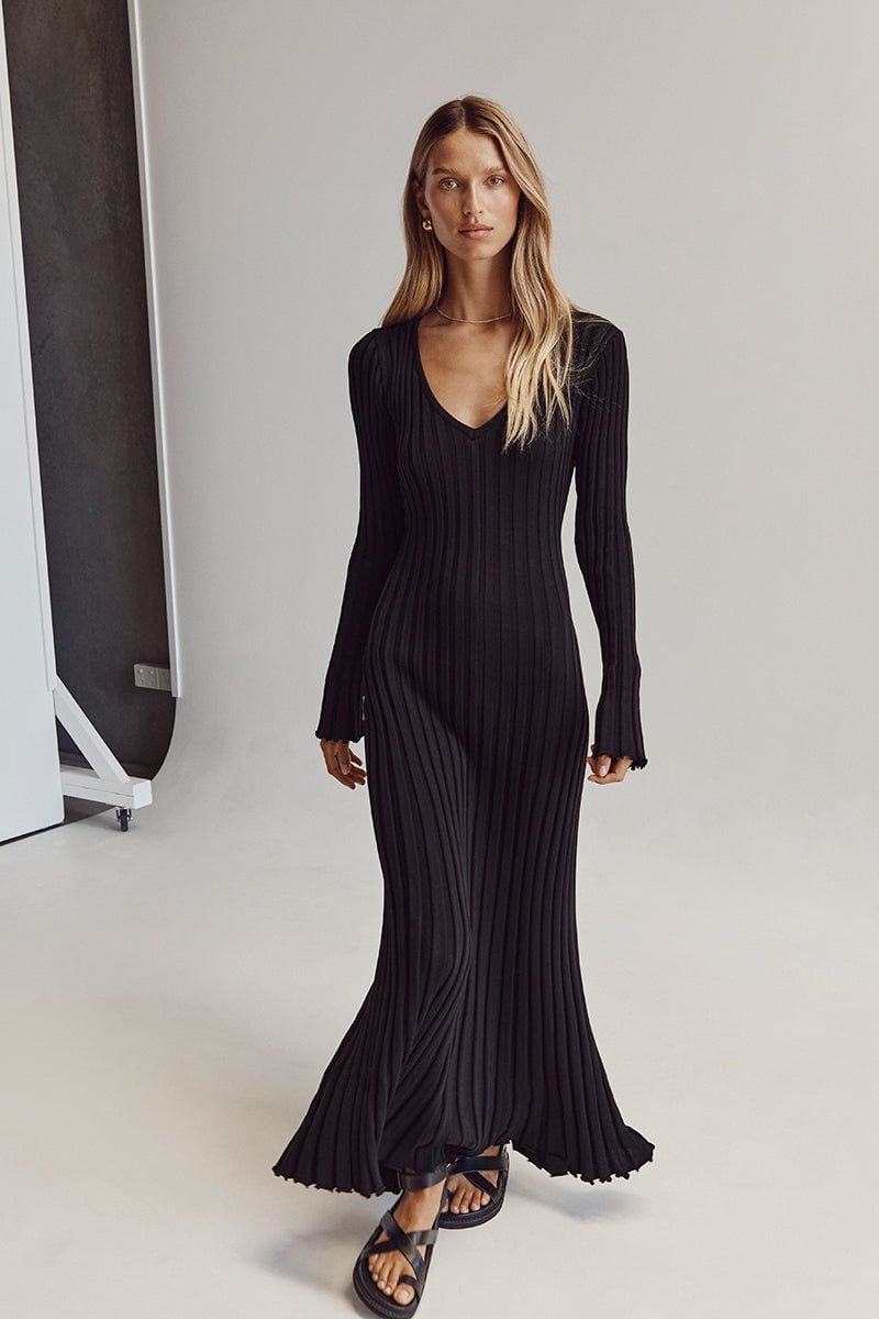 🎉2025 Fall New Long Sleeved Knit Midi Dress